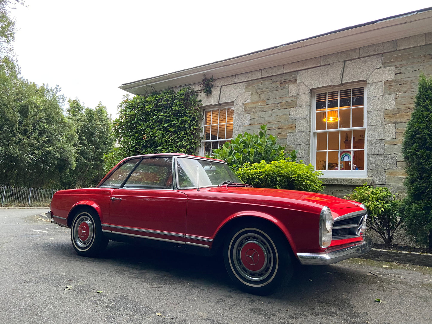 Mercedes 1966 230SL Manual [Born Again]