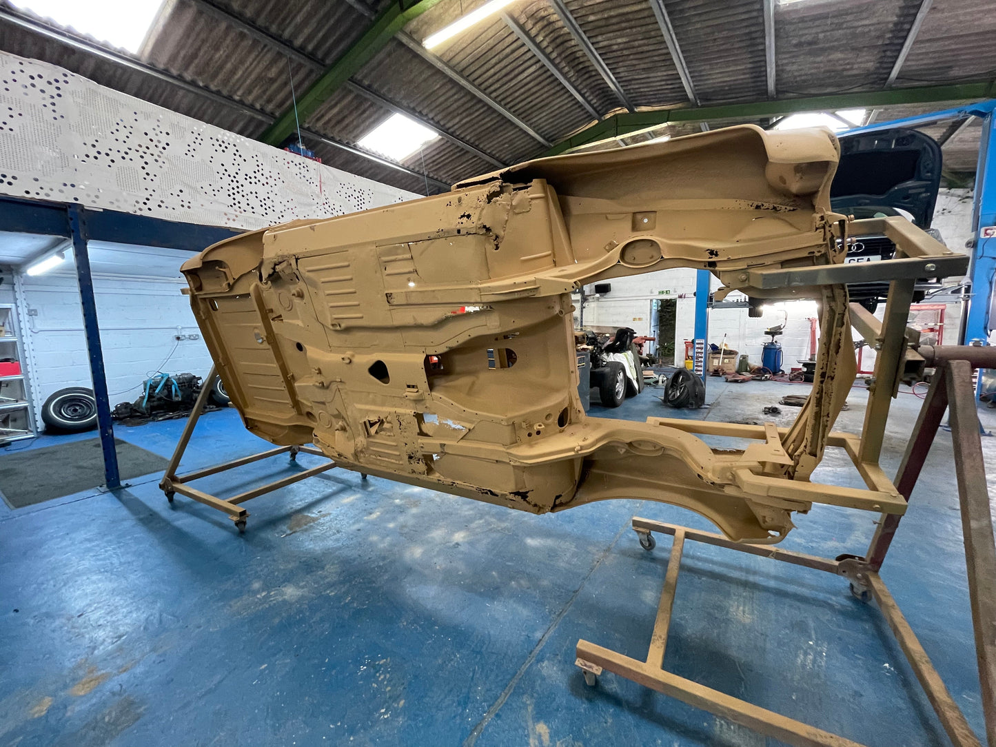 Mercedes 1966 230SL Manual [Born Again]