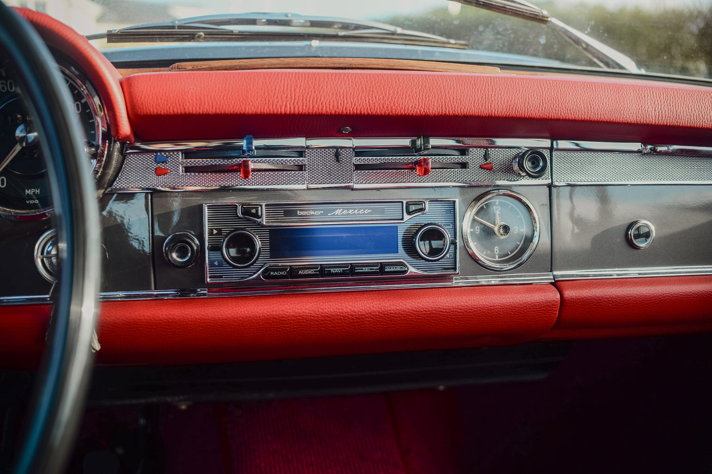 Mercedes 1966 230SL Auto [Fully Restored]