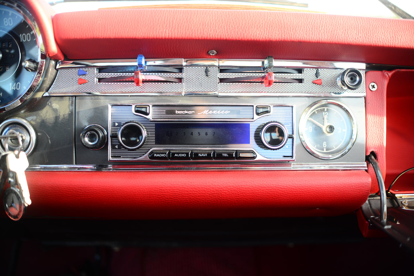 Mercedes 1966 230SL Auto [Fully Restored]